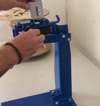 Cargar imagen en el visor de la galería, D11H Maquina manual para medir y Enrollar cables Eléctricos 5-16mm /999,99 m |